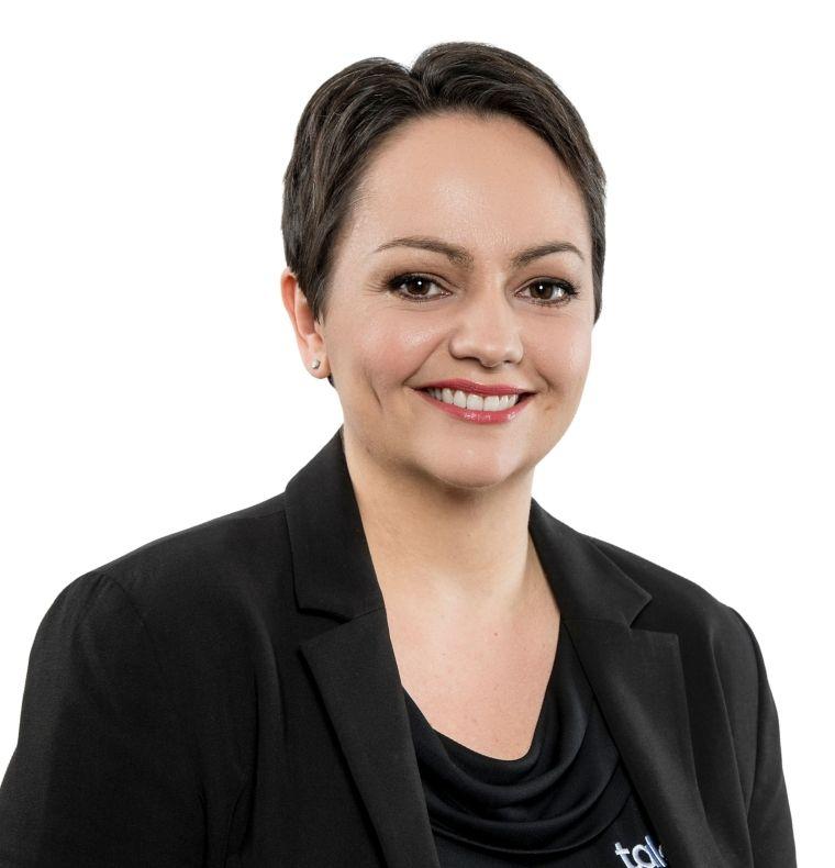 Professional business headshot of Cindy Kemp